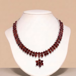 Silver Necklace with Garnets (M-NL 03)