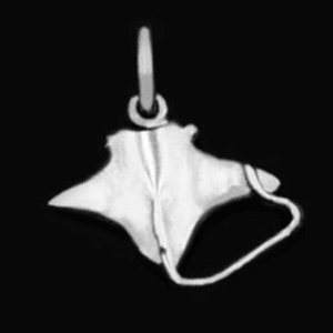 Silver Manta Ray Pendant Ca Pf 186 1