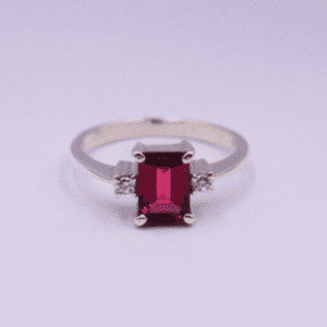 Silver Ring With Garnet Cubic Zerconia P Rl 242